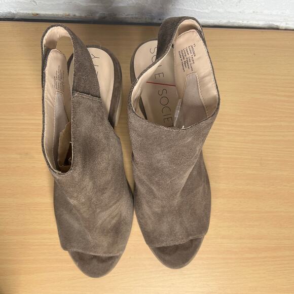 Sole Society Women's Suede Peep-Toe Ankle Jagger Booties Dark Taupe Size 11 - Picture 3 of 9